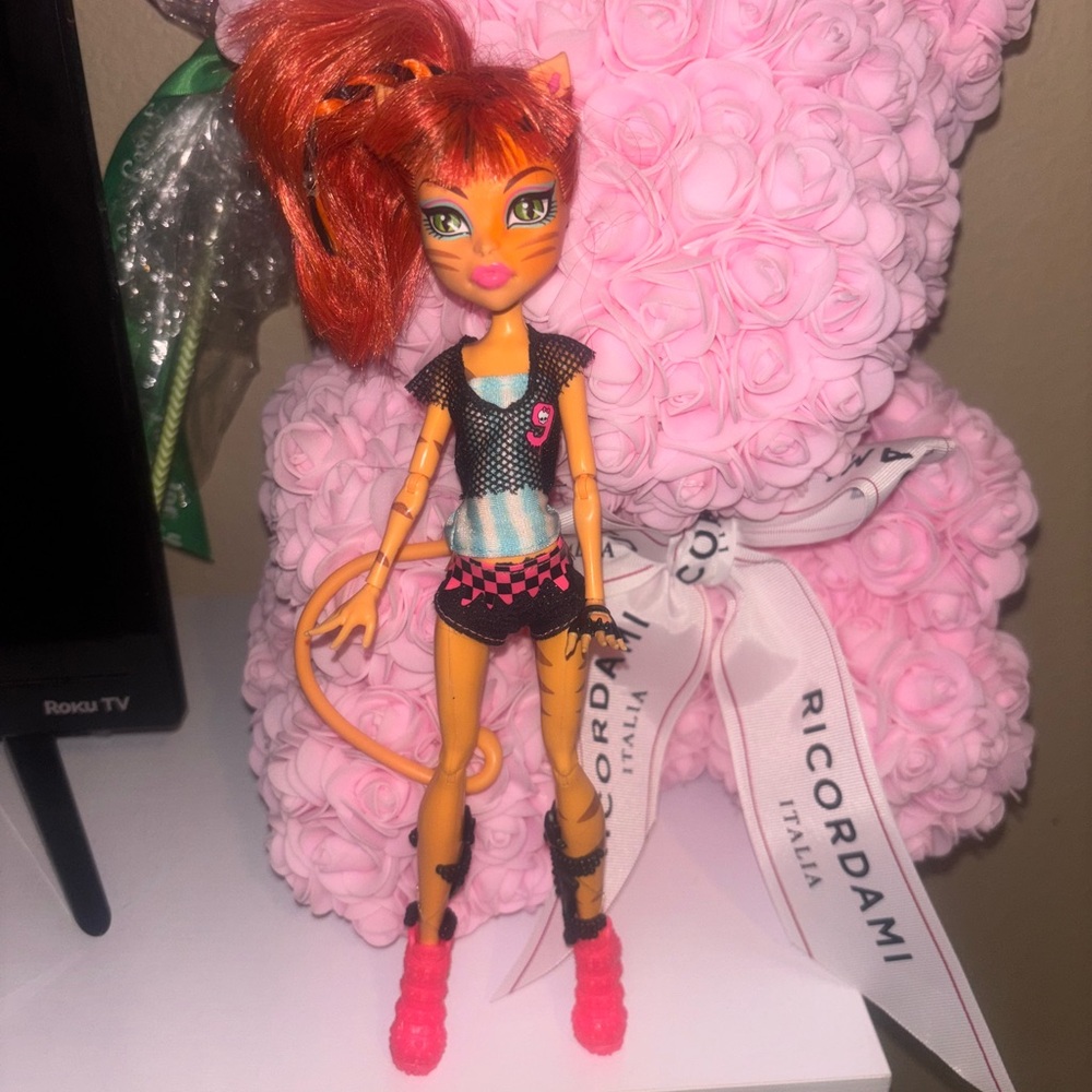 Monster High Ghoul Sports Toralei Stripe Werecat Doll